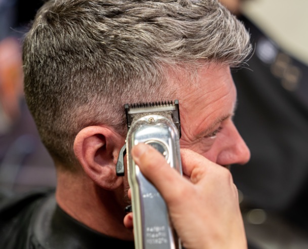 Cheveux pour hommes | Coupe au clipper | Barbershop