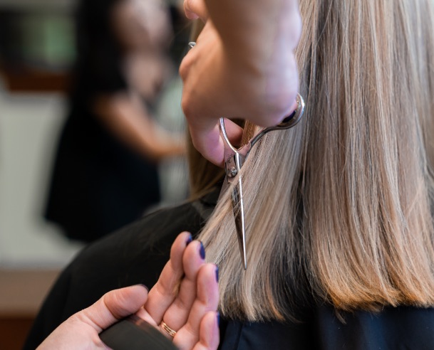 Hair cut | Blond hair | Hair Styling | Beauty concept