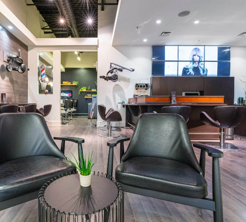 VIP room for men's hair treatment | Professional hairdresser